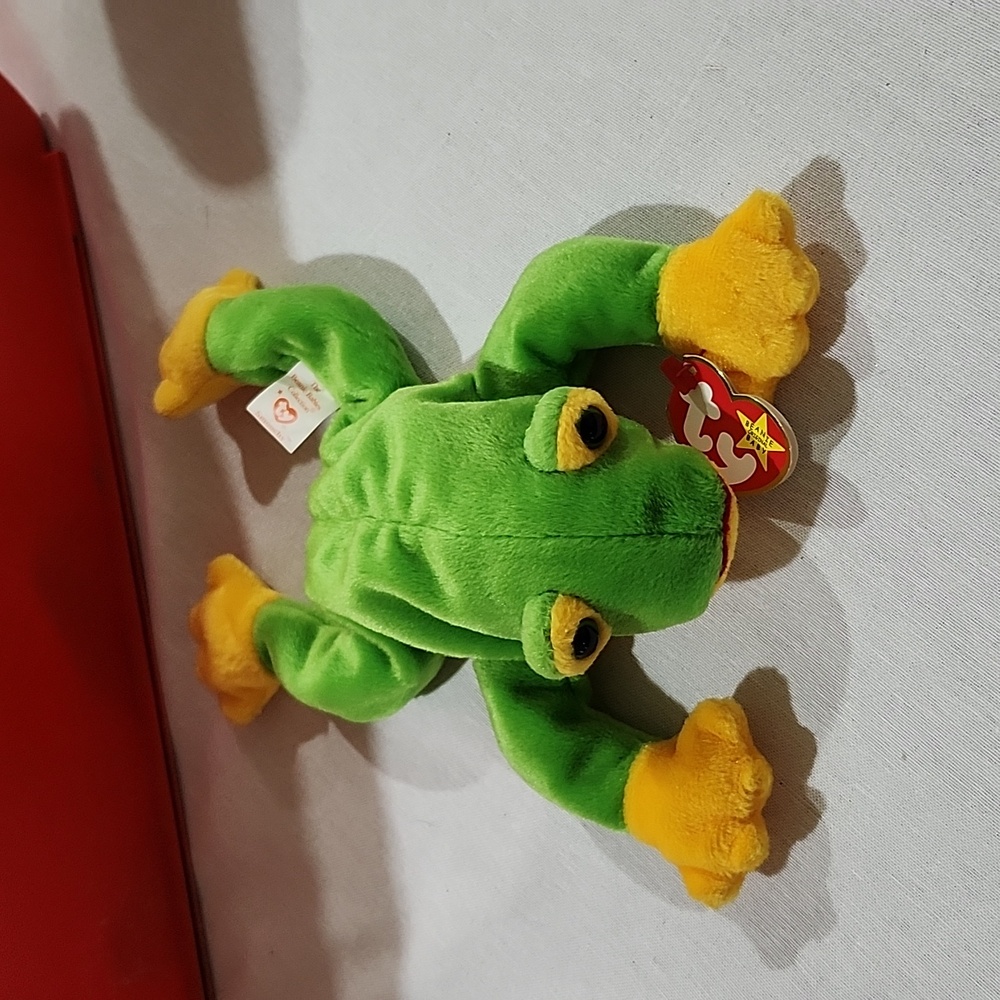 VINTAGE TY 'SMOOCHY' FROG BEANIE BABY